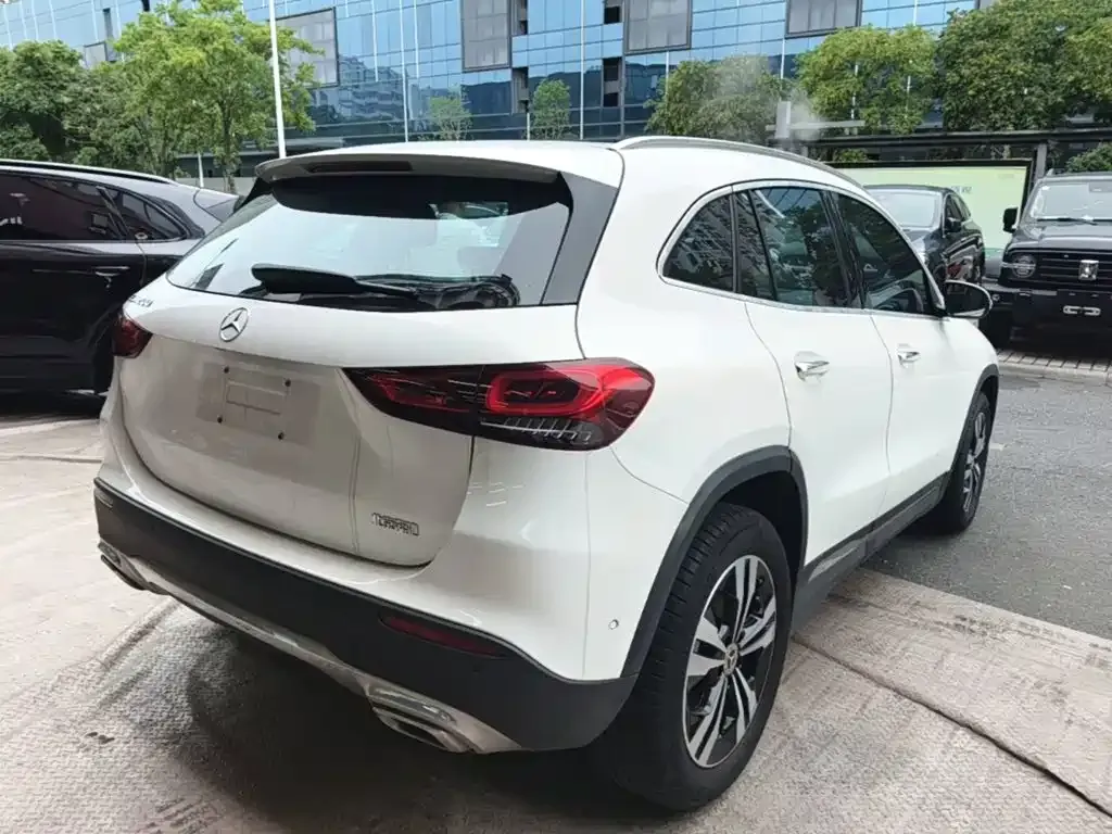 Mercedes-Benz GLA — фото 8