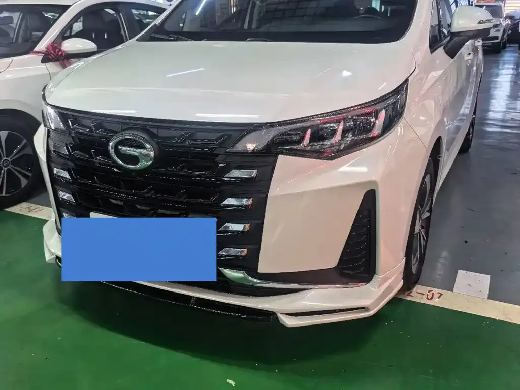 GAC Motor Trumpchi M6 — фото 1