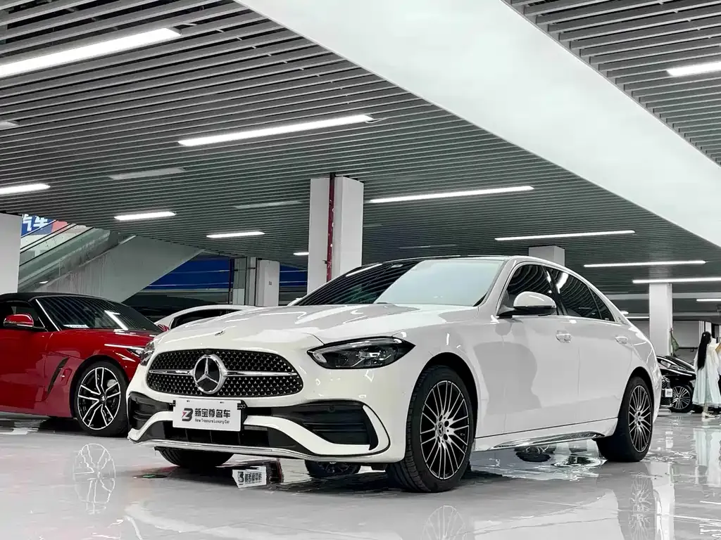 Mercedes-Benz C-Class — фото 1