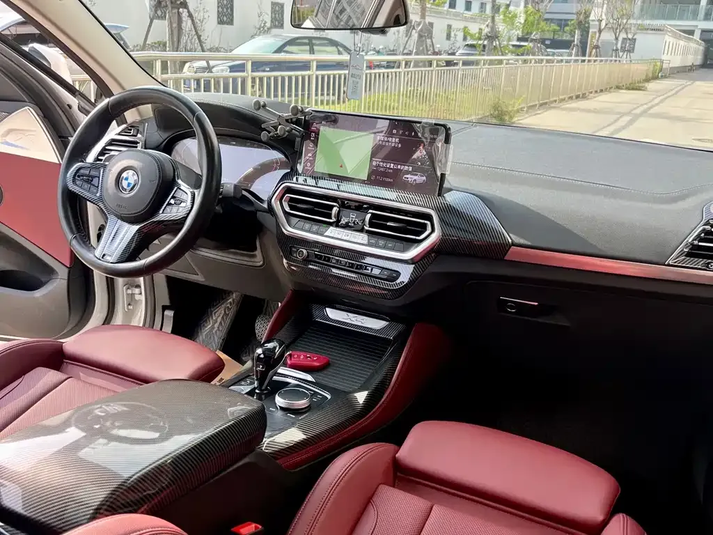 BMW X4 — фото 10