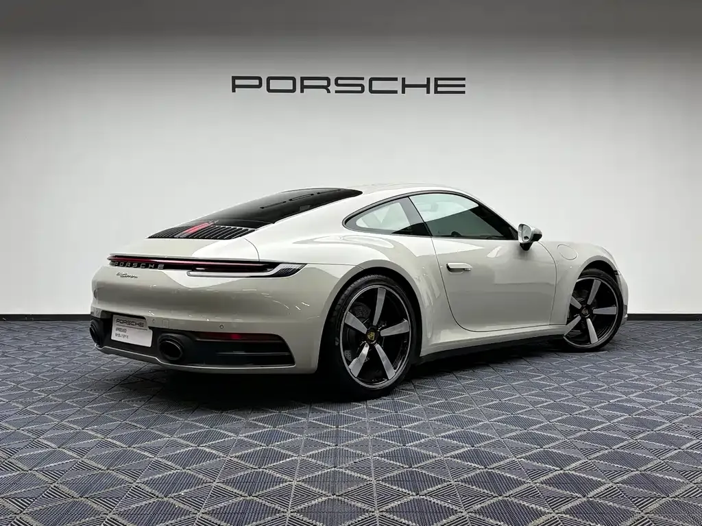 Porsche 911 — фото 10