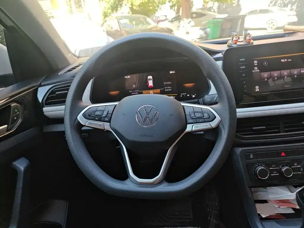 Volkswagen Tharu — фото 6