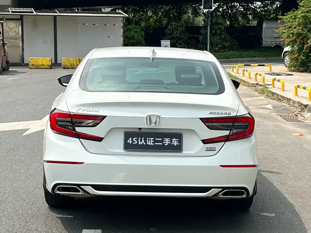 Honda Accord — фото 4