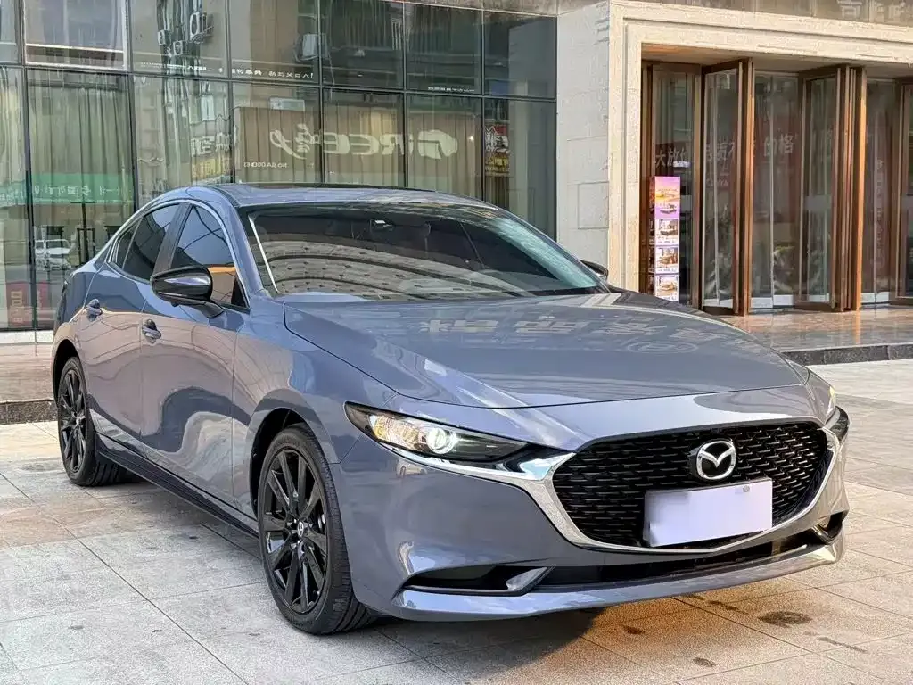 Mazda 3 Axela — фото 5