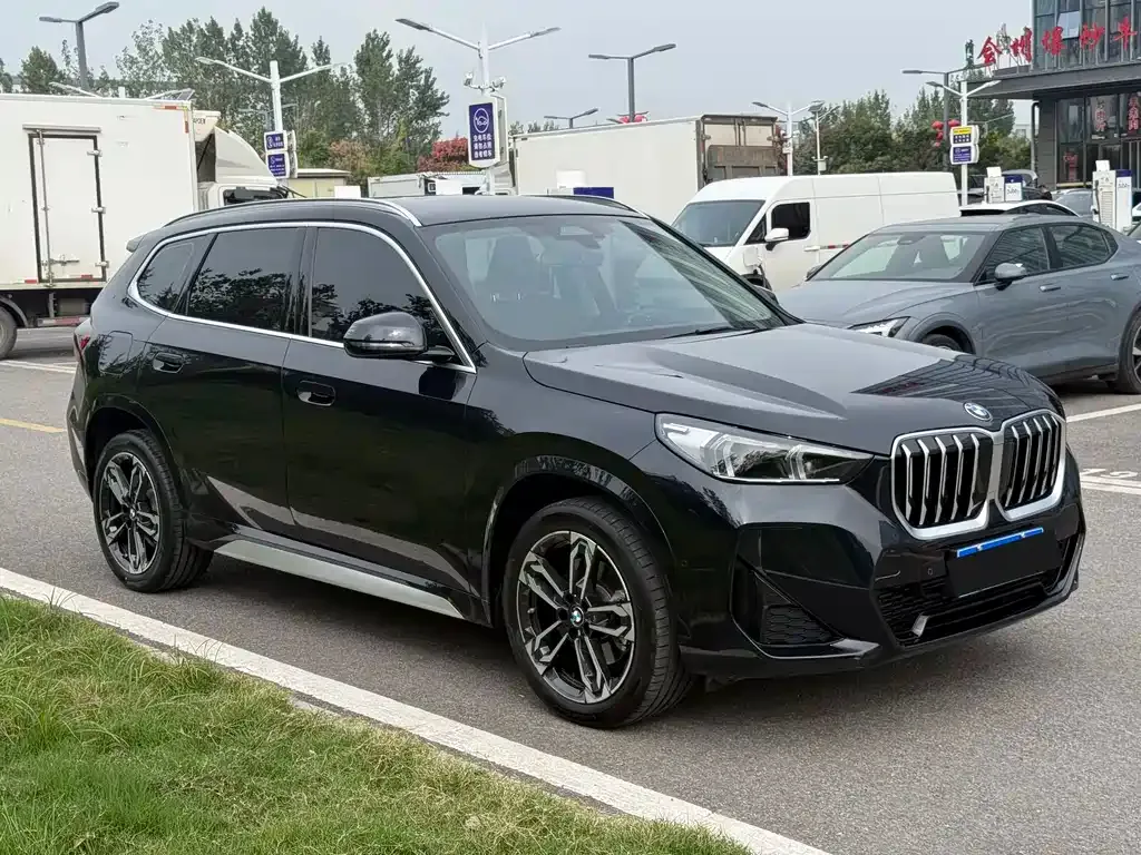 BMW X1 — фото 3