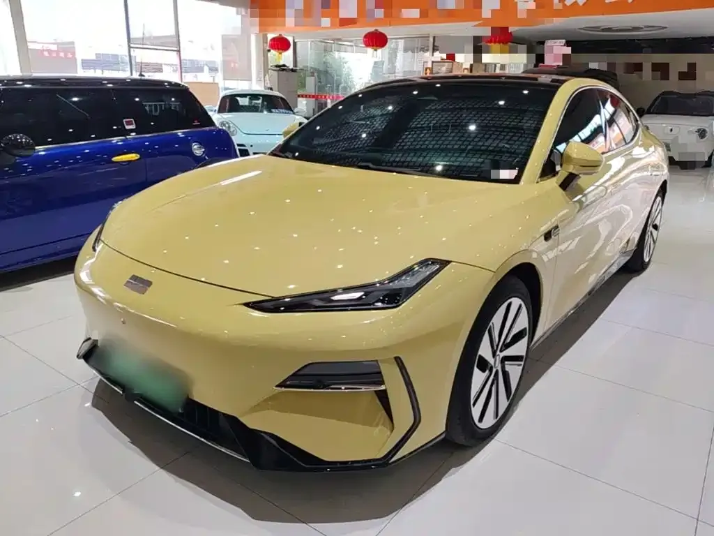 Geely Galaxy E8 — фото 10