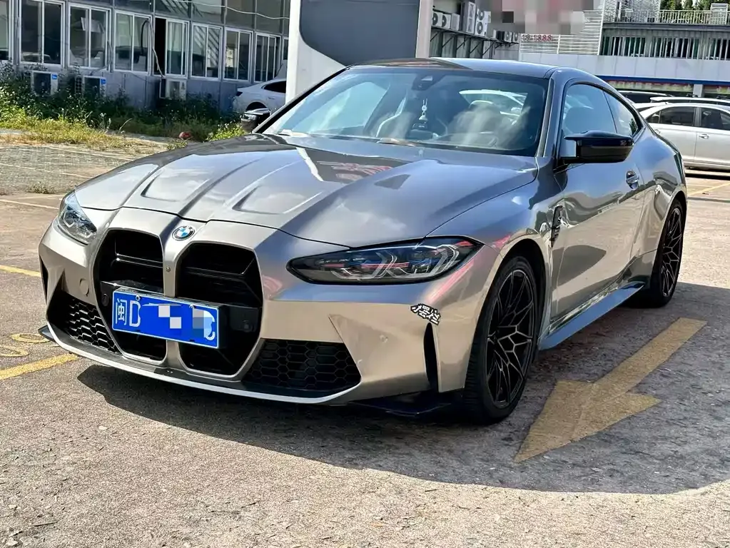 BMW M4 — фото 1