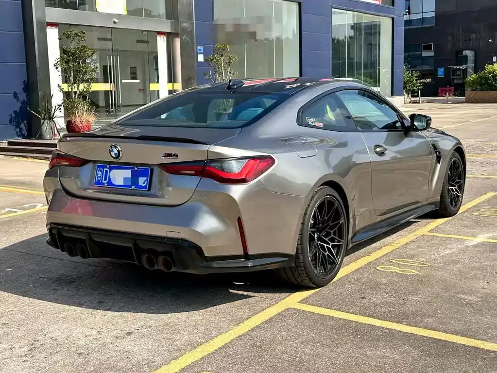 BMW M4 — фото 9