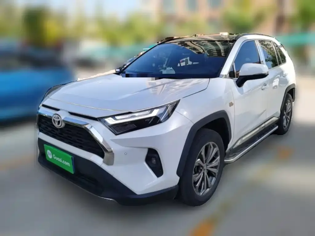 Toyota RAV4 — фото 1