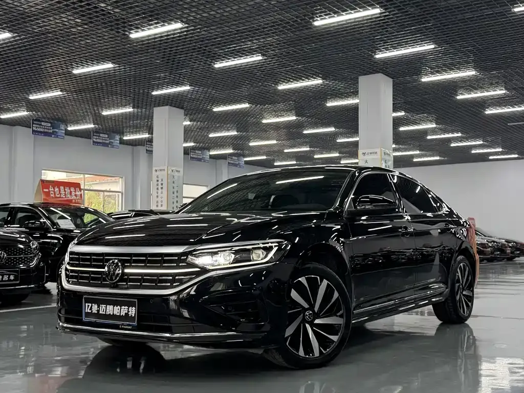Volkswagen Passat — фото 1