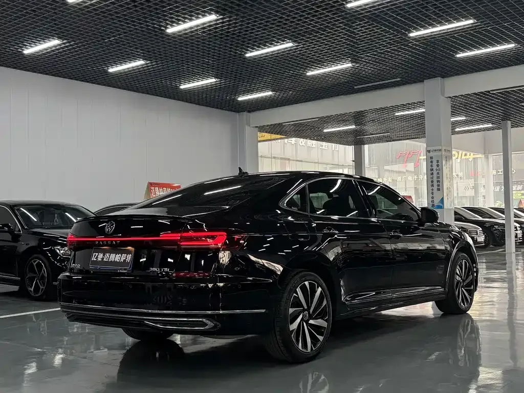 Volkswagen Passat — фото 6