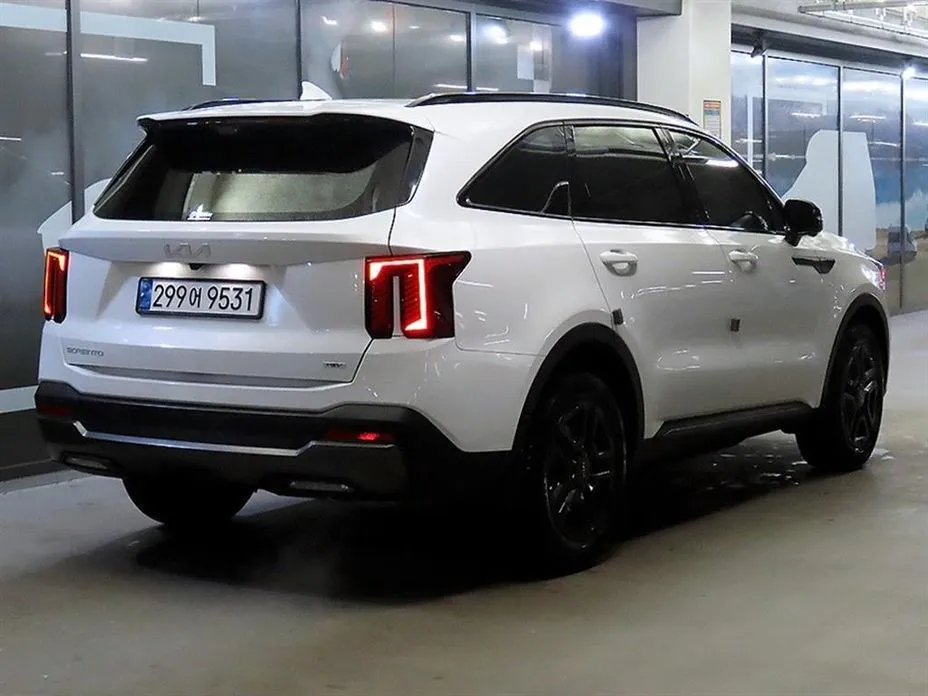 Kia Sorento — фото 5
