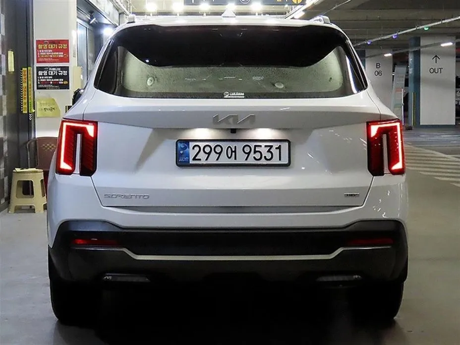 Kia Sorento — фото 9