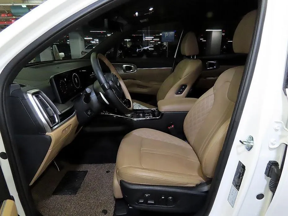 Kia Sorento — фото 7