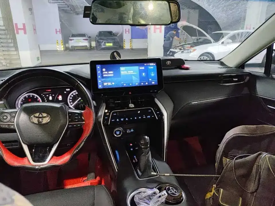 Toyota Harrier — фото 3