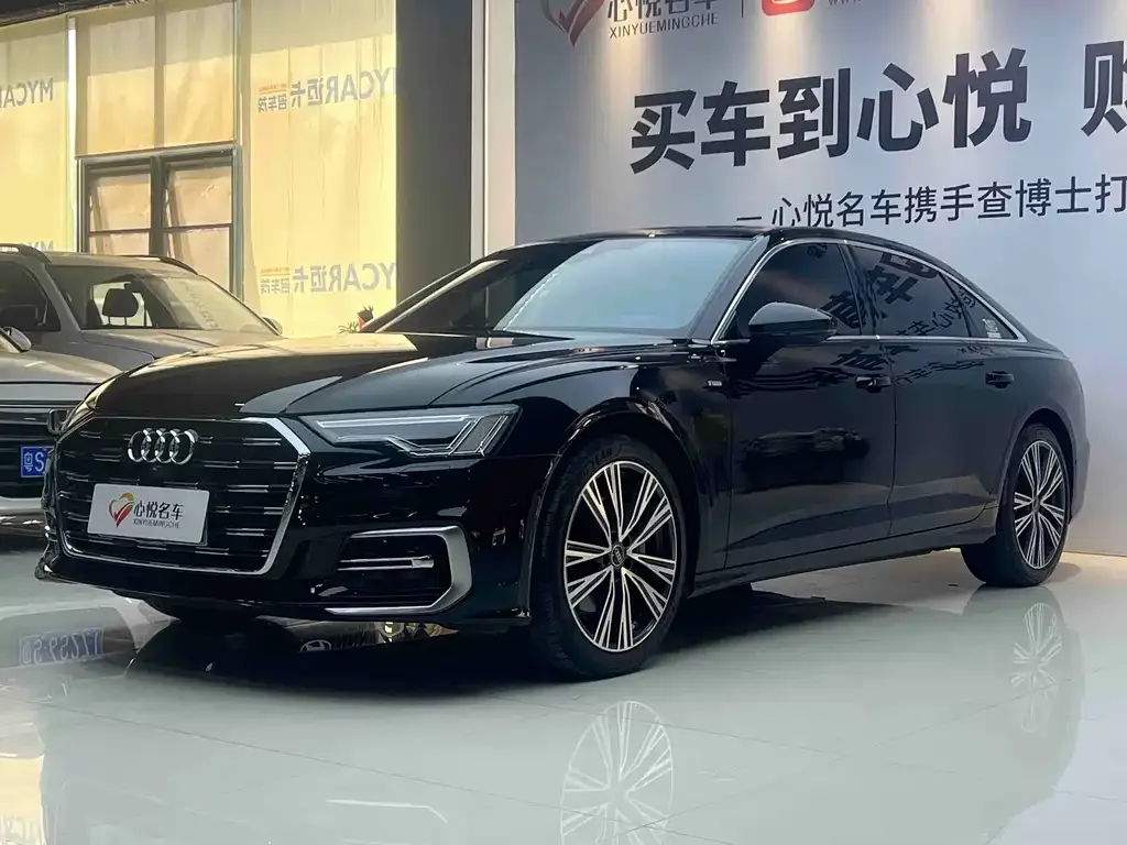 Audi A6L — фото 1