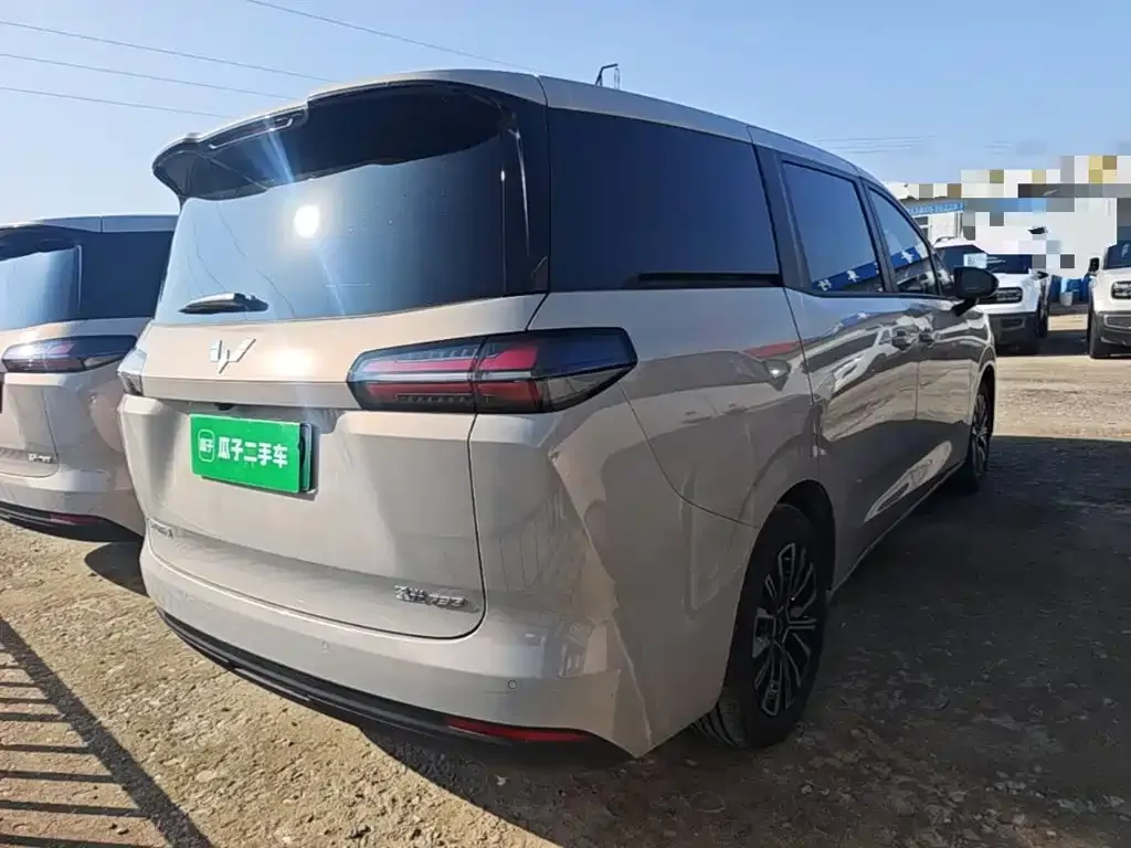 Wuling Xingguang 730 New Energy — фото 2