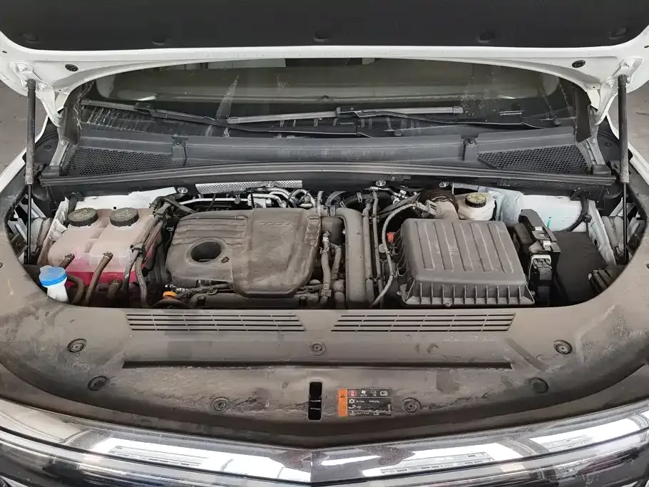 Roewe iMAX8 New Energy — фото 10
