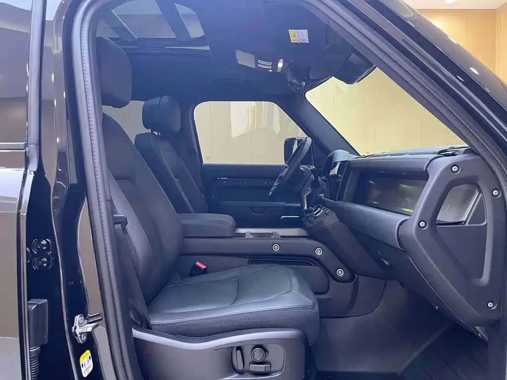 Land Rover Defender — фото 10
