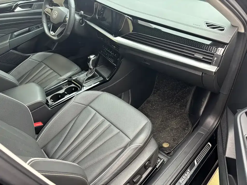 Volkswagen Passat — фото 8