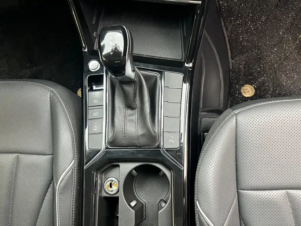 Volkswagen Passat — фото 6