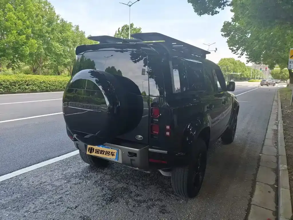 Land Rover Defender — фото 4
