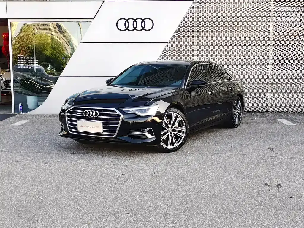 Audi A6L — фото 1