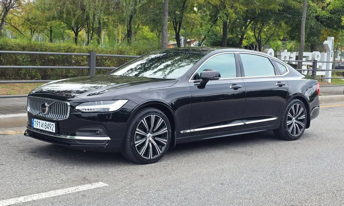 Volvo S90 — фото 1
