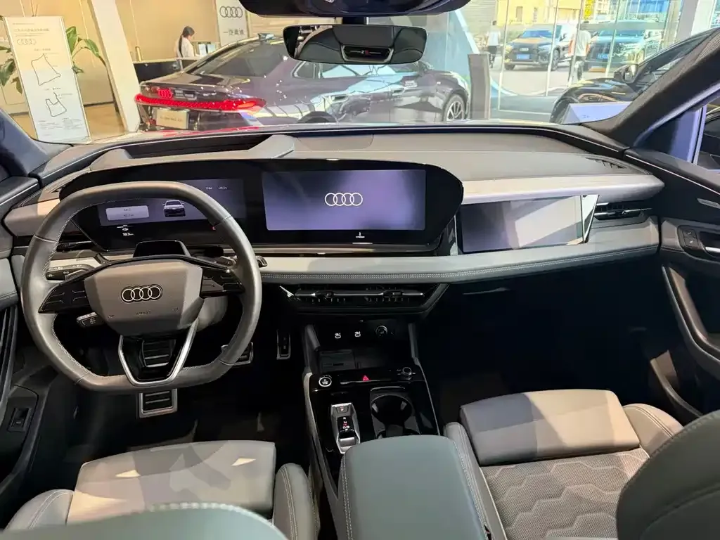 Audi Q6L e-tron — фото 7
