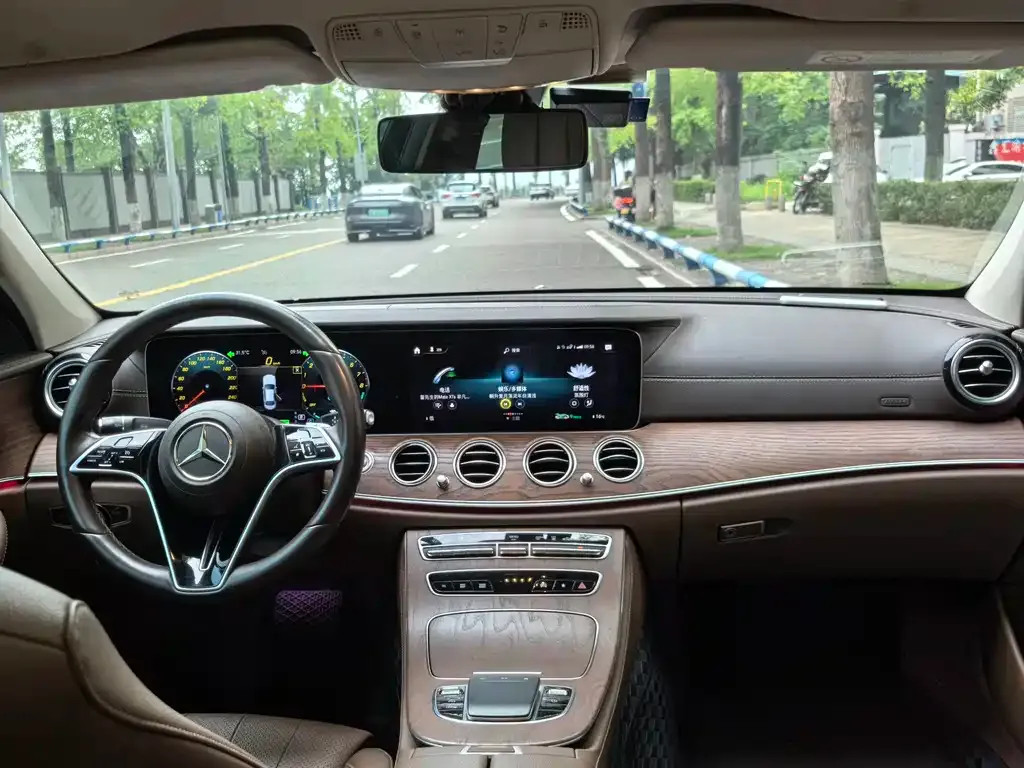Mercedes-Benz E-Class New Energy — фото 3