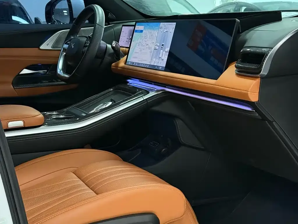 XPeng G9 — фото 4