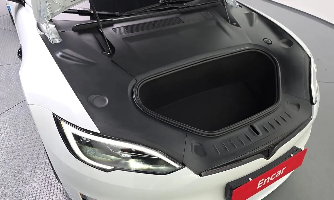 Tesla Model S — фото 8