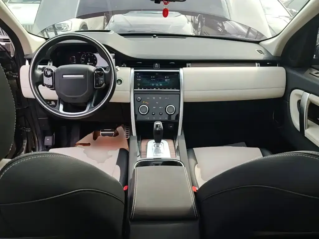 Land Rover Discovery Sport Hybrid — фото 7