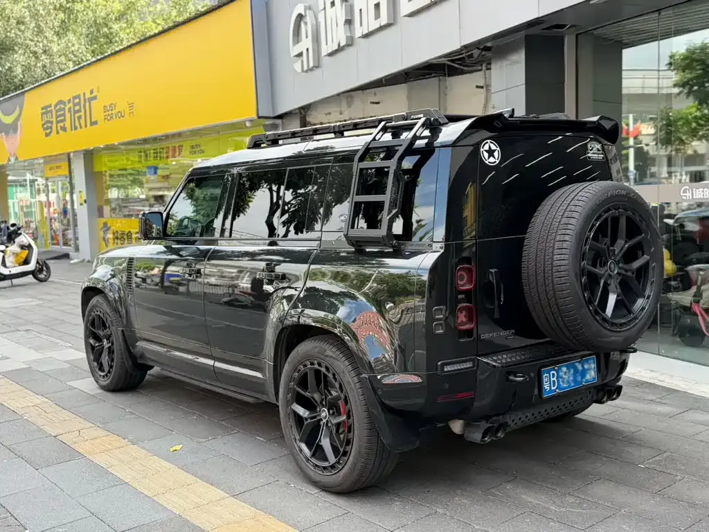 Land Rover Defender — фото 2