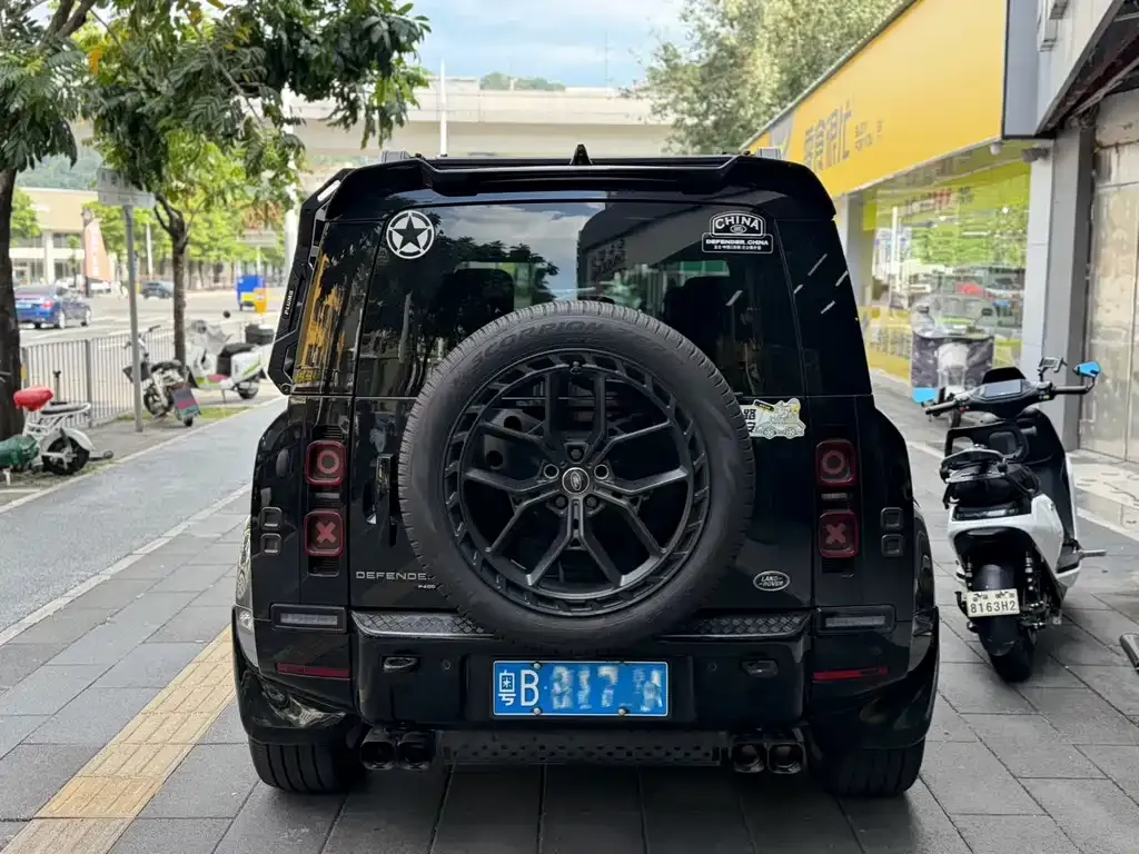 Land Rover Defender — фото 5