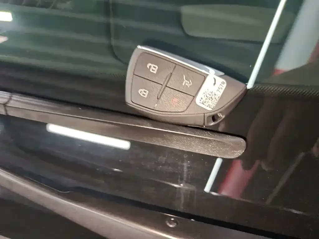 Buick Envision Plus — фото 3