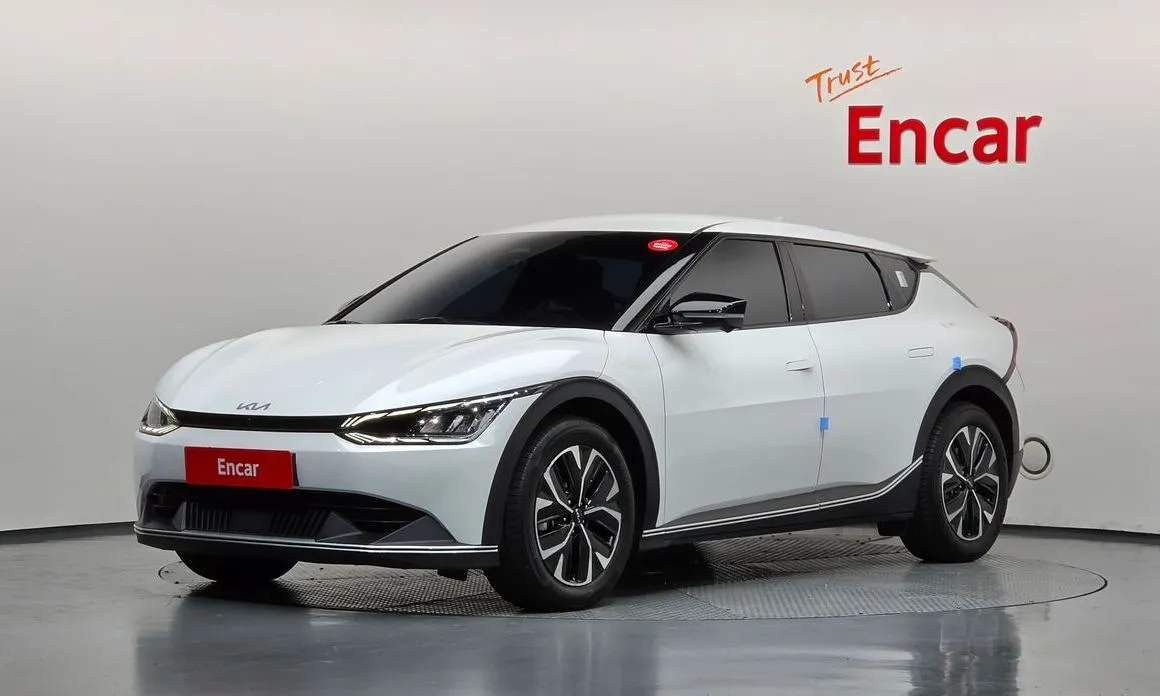 Kia EV6 — фото 1