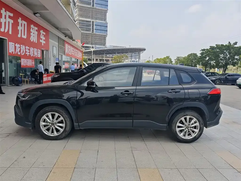 Toyota Corolla Cross — фото 4