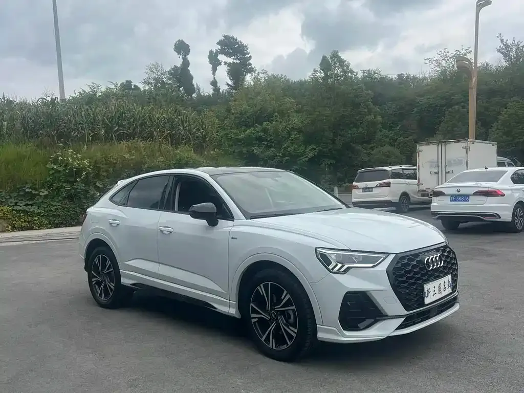 Audi Q3 Sportback — фото 3