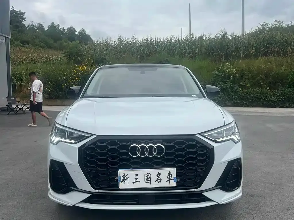 Audi Q3 Sportback — фото 2