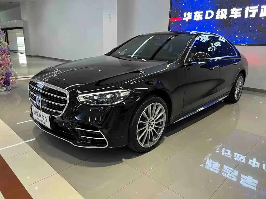 Mercedes-Benz S-Class — фото 1