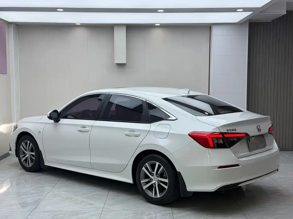 Honda Civic — фото 5