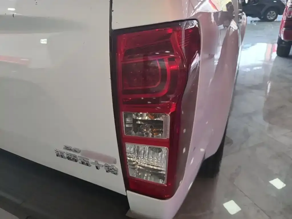 Isuzu Lingtuo — фото 2