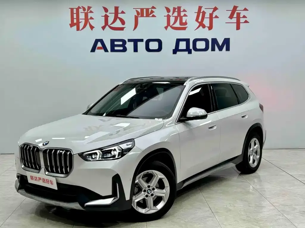 BMW X1 — фото 1