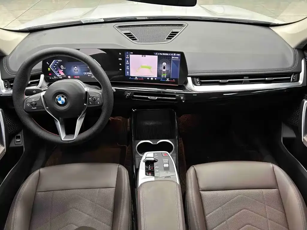 BMW X1 — фото 10