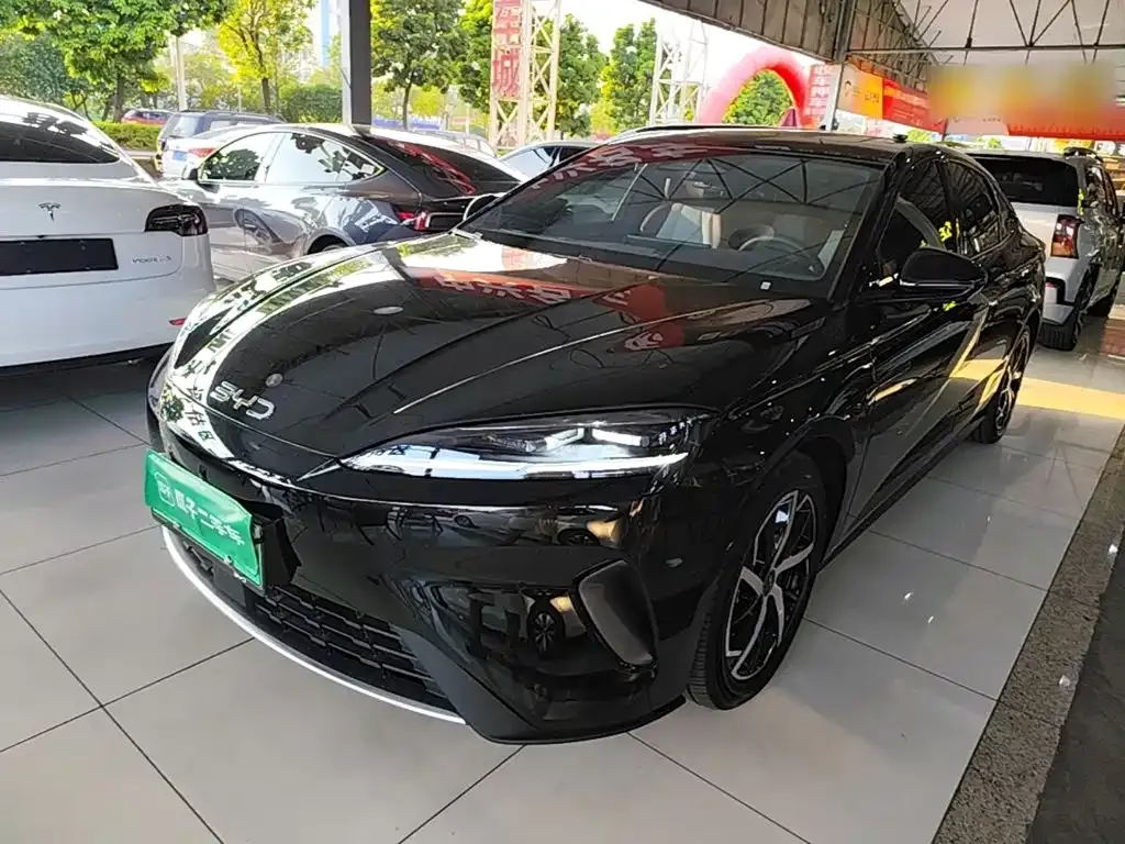 BYD Seal 07 DM-i — фото 1