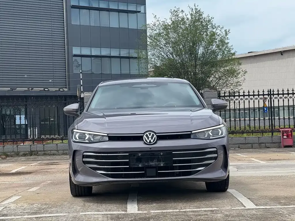 Volkswagen Passat — фото 8