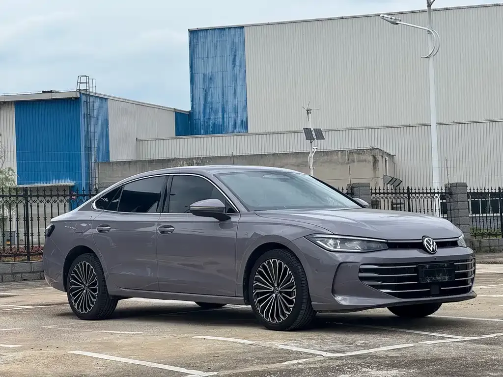 Volkswagen Passat — фото 7