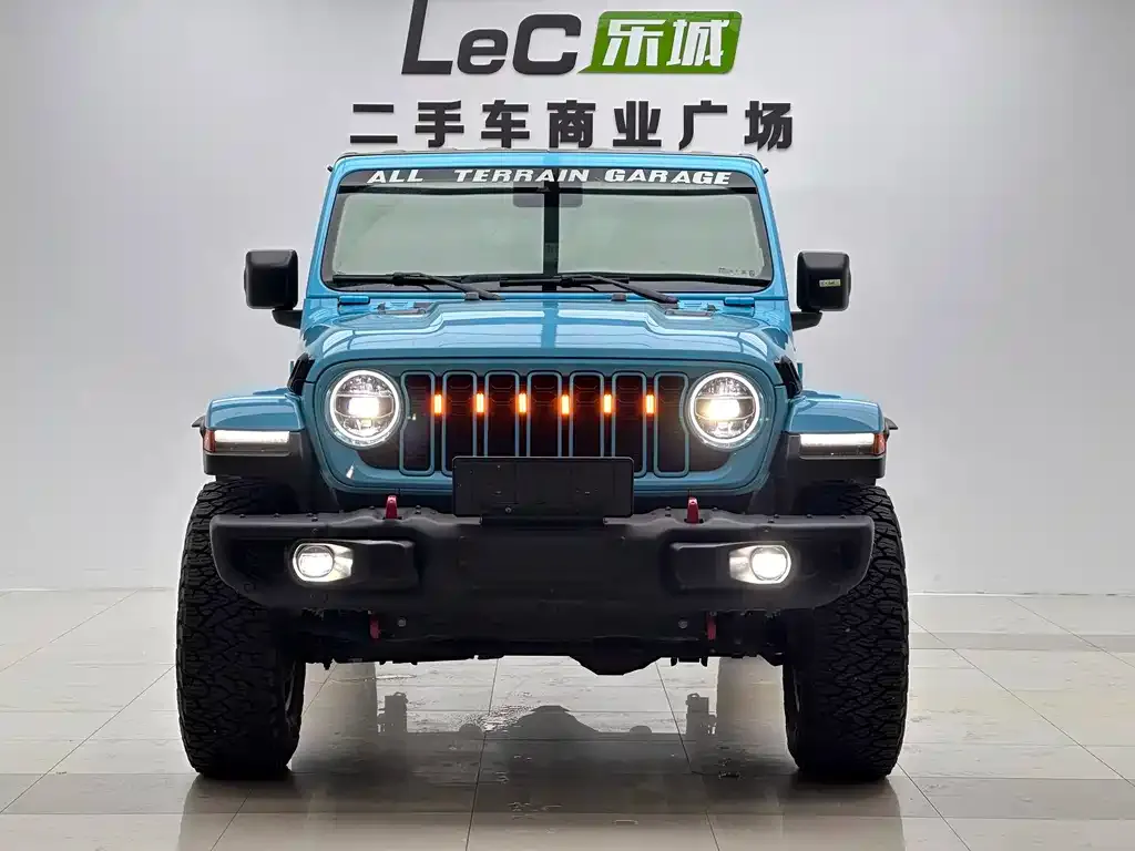 Jeep Wrangler — фото 5