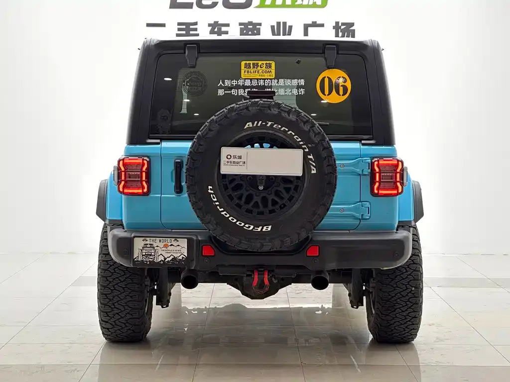 Jeep Wrangler — фото 2